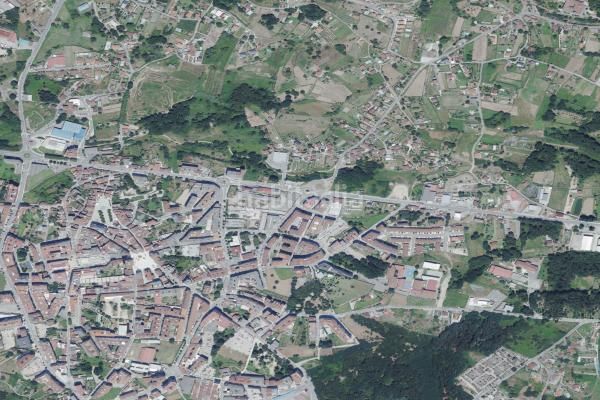 Foto 53f32351-157f-46ef-9d5e-77632122e714. Pis a Ponteareas