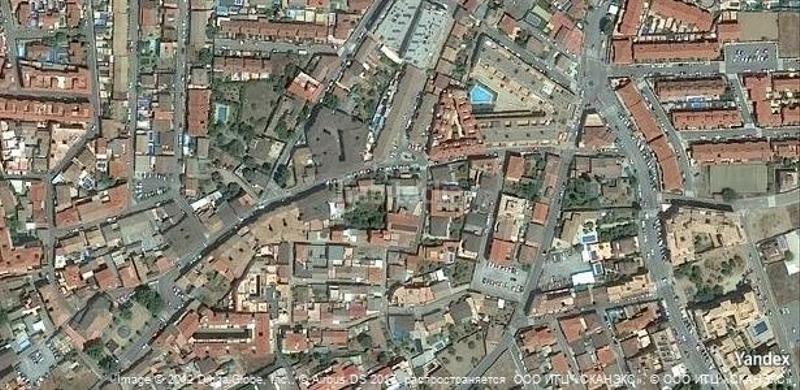 Foto 1e5a9ea8-0f29-4811-8ba2-41f98d90364f. Parking voiture dans Ogíjares