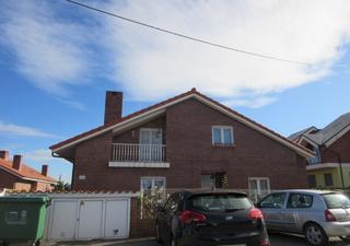 Appartamento in Santa María de Cayón. Gran oportunidad de inversión en subastas de activos con cesión