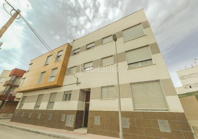 Foto bc1bad8e-aaa2-4455-a8aa-95b30c16180f. Aparcament cotxe a Calasparra
