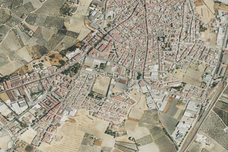 Foto db420a50-ec26-4a12-abf0-7c0b2d584d38. Autoparkplatz in Montilla