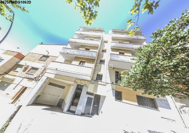 Foto a3a2ba10-72c0-4749-aa29-8ba19628bd52. Aparcament cotxe a Can Boada Terrassa