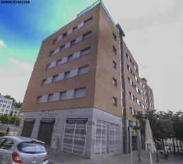 Aparcament cotxe a Centre - Passeig i Rodalies. Gran oportunidad de inversión en subastas de activos!garaje en v