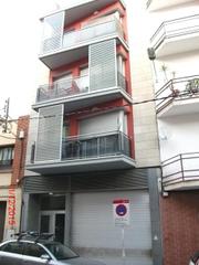 Parking coche en Passeig Maragall. Gran oportunidad de inversión en subastas de activos!garaje en v