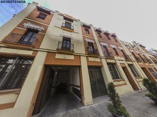 Aparcament cotxe a Arenal - Museo. Gran oportunidad de inversión en subastas de activos!garaje en v