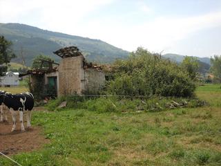 Masía en Santa María de Cayón. Gran oportunidad de inversión en subastas de activos!finca rústi