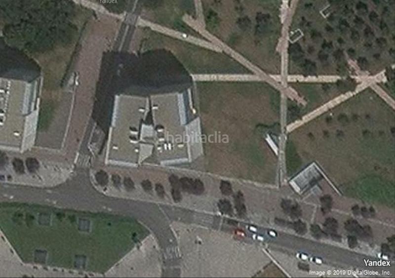 Foto 6ef6a3d8-fd9f-43c3-8894-226179cd0085. Parking voiture dans San Pere Terrassa