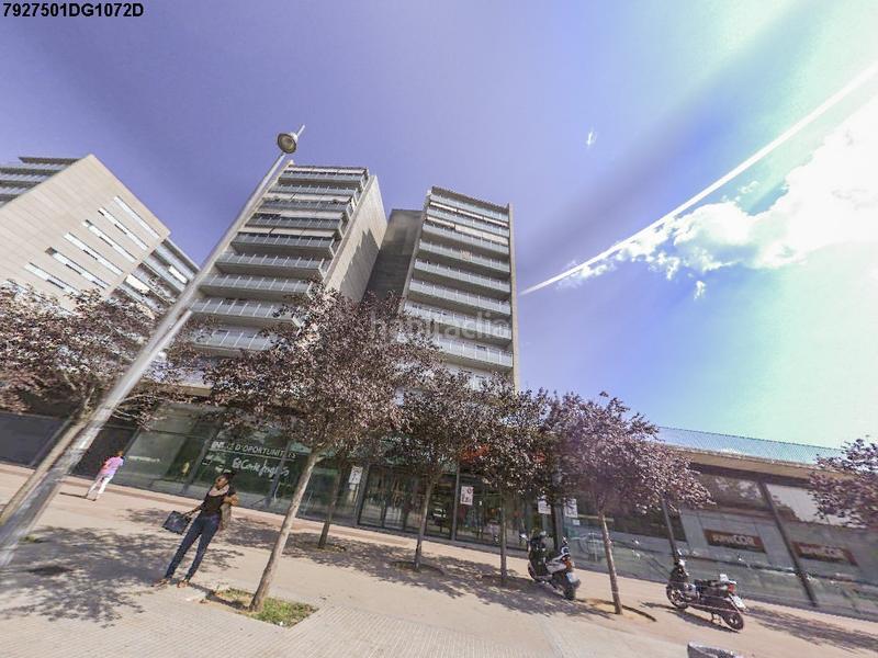 Foto cbaa4973-6dd7-4f5c-a1e0-3f0fa92e85f0. Parking voiture dans San Pere Terrassa