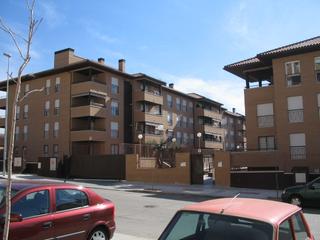 Parking coche en Humanes de Madrid. Gran oportunidad de inversión en subastas de activos!garaje en v