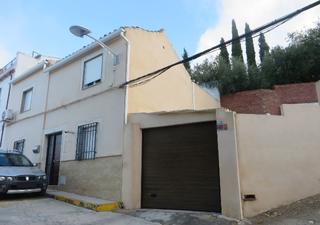 Casa a Doña Mencía. Gran oportunidad de inversión en subastas de activos!vivienda en