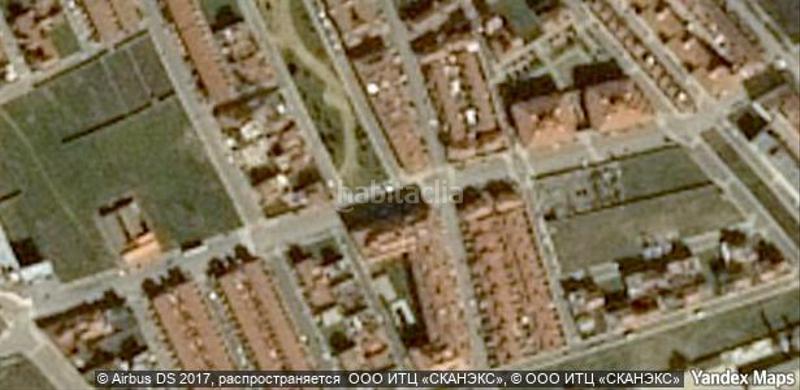 Foto c3bc34a2-1026-4848-a084-679c833d1f11. Aparcament cotxe a Zafra