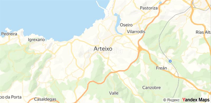 Foto dd2eda31-c3d6-4000-9def-a34ac2a35c06. Industrial building in Arteixo pueblo Arteixo