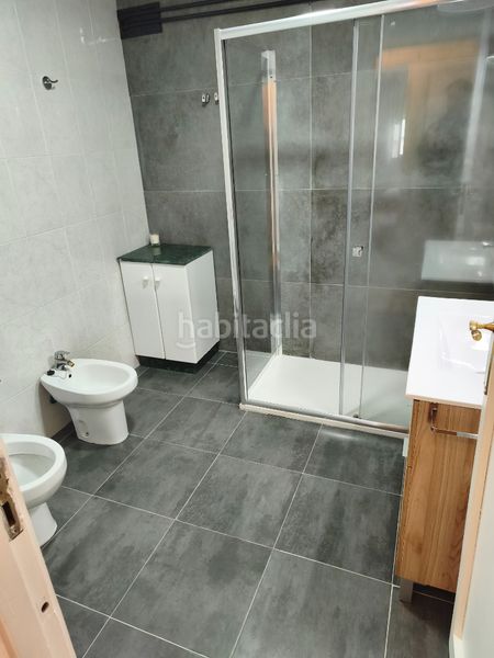 Foto ce68e172-78ea-40ca-bad1-1cb951ddf223. Rent flat with heating in Centro Ourense