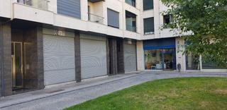 Local Comercial  Ra avils de taramancos. Local de 500 metros  al lado de las nuevas oficinas de viaqu y c