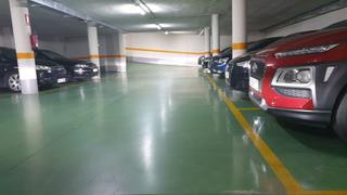 Aparcament cotxe  Rúa avilés de taramancos. Garaje espacioso centro