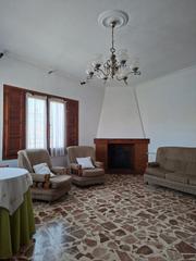 Maison à Calle luna 5. Casa con acceso a dos calles, garaje y terraza