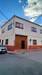 Casa a Calle luna 5. Vivienda unifamiliar centrica