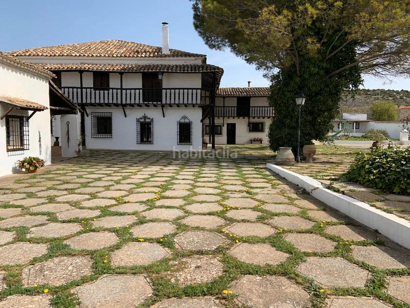 Foto 0dcefbdd-1e4b-4346-a6d9-83841c24aba1. Casa in calle larga 34 in Almodóvar del Pinar