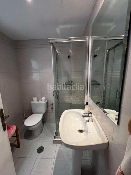 Foto eaa97c3e-722c-40a8-bc36-c17912b37d65. Pis a Centro Torre del Mar