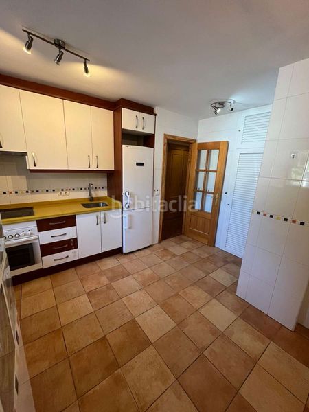 Foto 1150b85f-42a5-4463-a72b-b16cd59d6b2f. Flat in Martiricos - La Roca - La Rosaleda Málaga