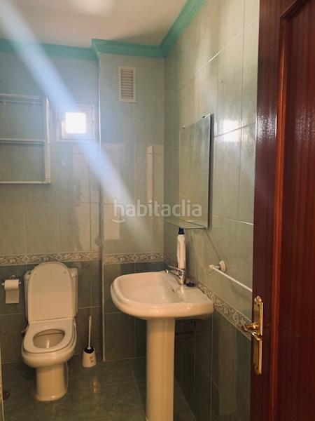 Foto 2612dc8a-29f5-40b6-92f2-04e437b6c6b9. Alquiler ático en n/a 5 en Camino Viejo de Málaga Vélez - Málaga