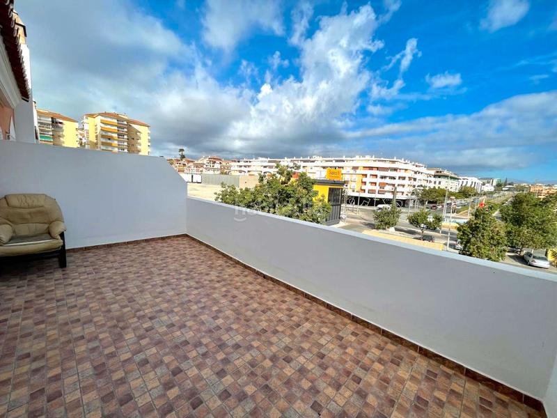 Foto 012927ab-4aeb-4431-b709-f11bffd1a2f4. Flat with parking in Paseo Marítimo de Levante Torre del Mar