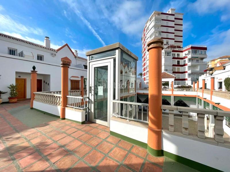 Foto 7ca142ce-3316-4460-9ebc-e9f5bf7b6541. Flat with parking in Paseo Marítimo de Levante Torre del Mar