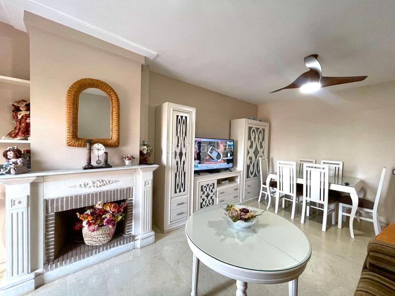 Foto 7e76e7c7-769d-4ab0-baf4-77cbdd582449. Flat with parking in Paseo Marítimo de Levante Torre del Mar