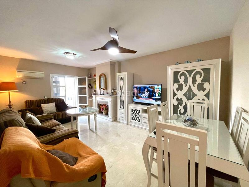 Foto 8b06a4e7-729d-4b16-b359-323ad1b0450b. Flat with parking in Paseo Marítimo de Levante Torre del Mar