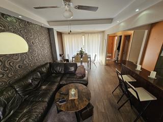 Chalet in Capuchinos - Los Olivos