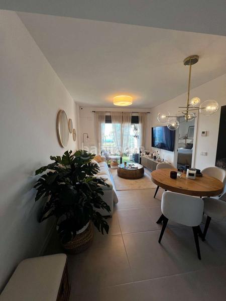 Foto f6cd68f1-162a-4f6b-b3b1-331beebedabb. Piso en Almayate Bajo