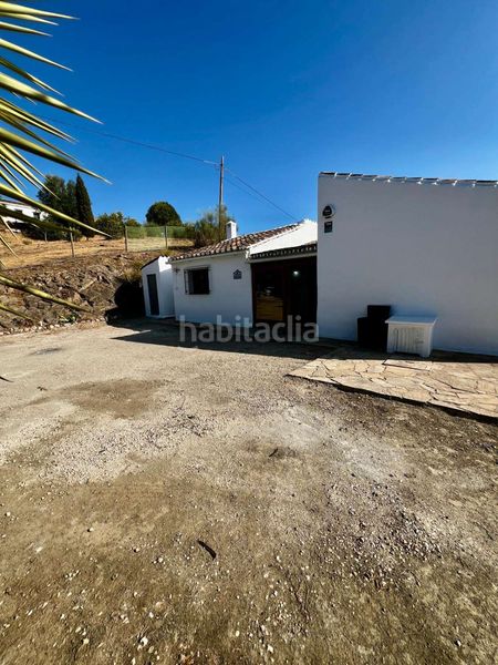 Foto 4916ac05-6a0e-44fe-bbd5-5afa50a10d15. Chalet with pool in Viñuela