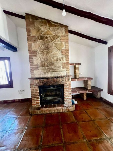 Foto cb7b15d6-b2de-4a06-801f-8de385bb6460. Chalet with pool in Viñuela