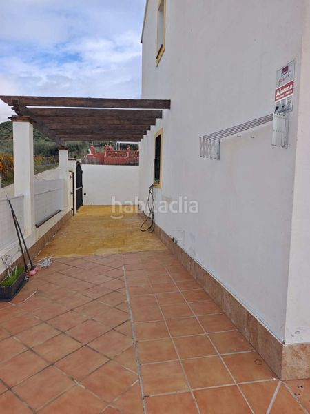 Foto 5d92419e-d980-4379-9dbd-95b437a21c1a. Xalet amb aparcament piscina a Alcaucín