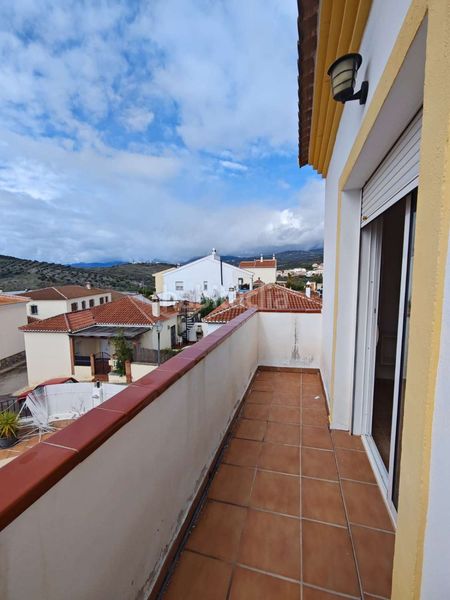 Foto bc17fa5f-fe40-4ad7-86fc-5401c67adcc4. Xalet amb aparcament piscina a Alcaucín