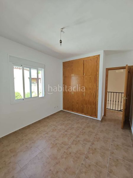 Foto e3b97f2a-8bd0-4c42-934c-3d45a3e5c032. Xalet amb aparcament piscina a Alcaucín