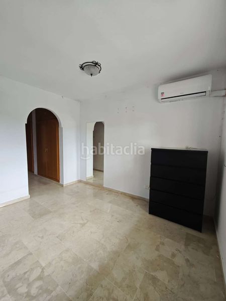 Foto 1da45ba7-5c07-411b-a27e-17e70e428224. Pis amb aparcament piscina a Caleta de Velez