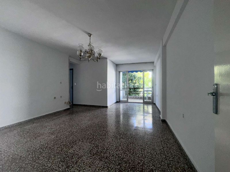 Foto 719b4f1d-426d-43fe-942a-7a010a76f124. Piso en Centro Torre del Mar