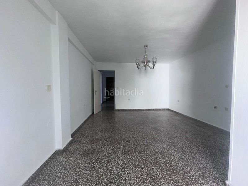 Foto d49fa54a-6afb-4d5b-b44a-a15c23b1a346. Piso en Centro Torre del Mar