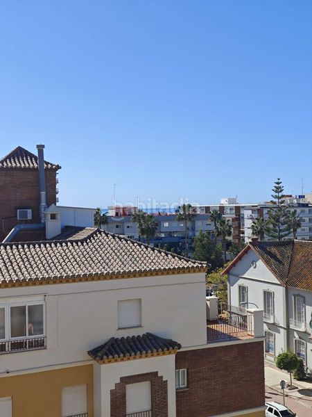 Foto 94e771a5-40b0-463c-8d57-f76c0868f6ca. Àtic amb calefacció aparcament piscina a Paseo Marítimo de Levante Torre del Mar