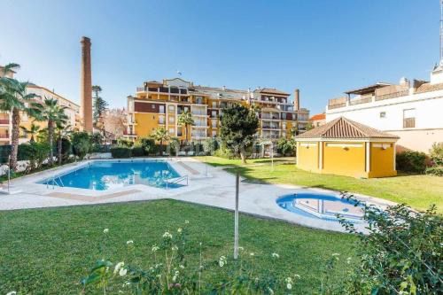 Foto aff5372c-100a-49fb-99e2-0f8c22b2ed8f. Àtic amb calefacció aparcament piscina a Paseo Marítimo de Levante Torre del Mar