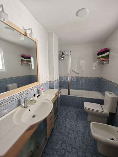Foto f64e6aa9-f553-4be9-b38b-3498fb57d0aa. Àtic amb calefacció aparcament piscina a Paseo Marítimo de Levante Torre del Mar