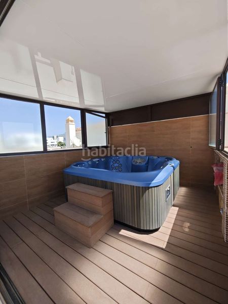 Foto 3c59b8e9-0354-430a-9f4b-afa5a1ea82f0. Dúplex amb calefacció piscina a El Tomillar Torre del Mar