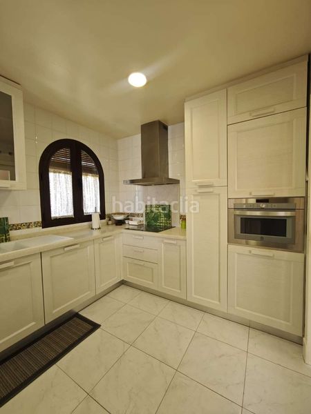 Foto 81891f7b-5cca-4ecc-90ed-c36f4e2c25d1. Dúplex amb calefacció piscina a El Tomillar Torre del Mar