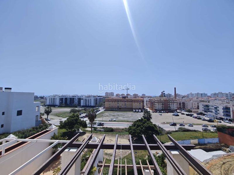 Foto d1d896a7-a354-45a8-a228-581818064d47. Dúplex amb calefacció piscina a El Tomillar Torre del Mar