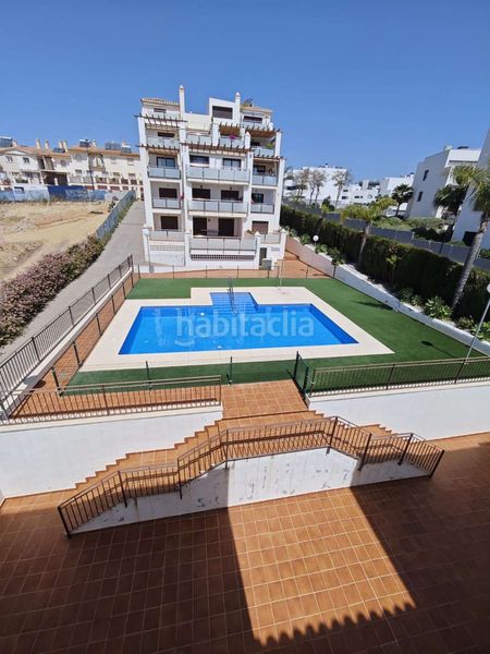 Foto f67dc74d-b01b-4c75-ae32-198f4bbbcd56. Dúplex amb calefacció piscina a El Tomillar Torre del Mar