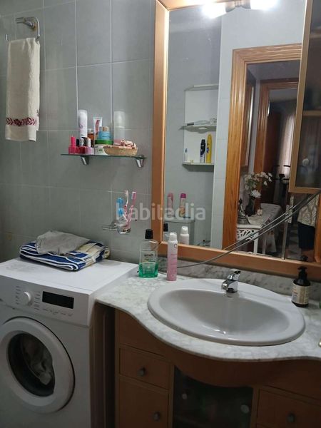 Foto a7b16f6c-bbcf-4e52-9665-9fafaf70432f. Piso en Paseo Marítimo de Levante Torre del Mar