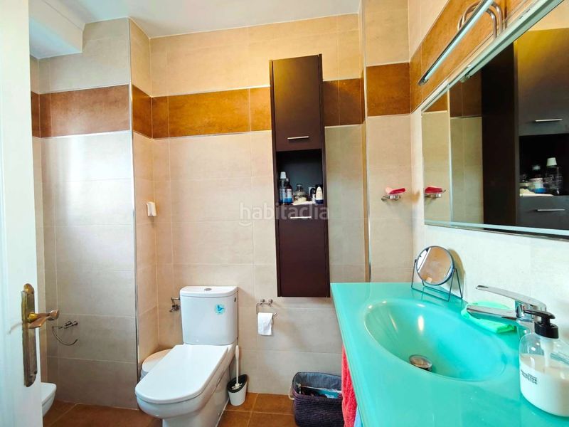 Foto 79530b58-5fae-42c2-8fdd-f00a995f8a9e. Xalet amb aparcament piscina a Paseo Marítimo de Levante Torre del Mar