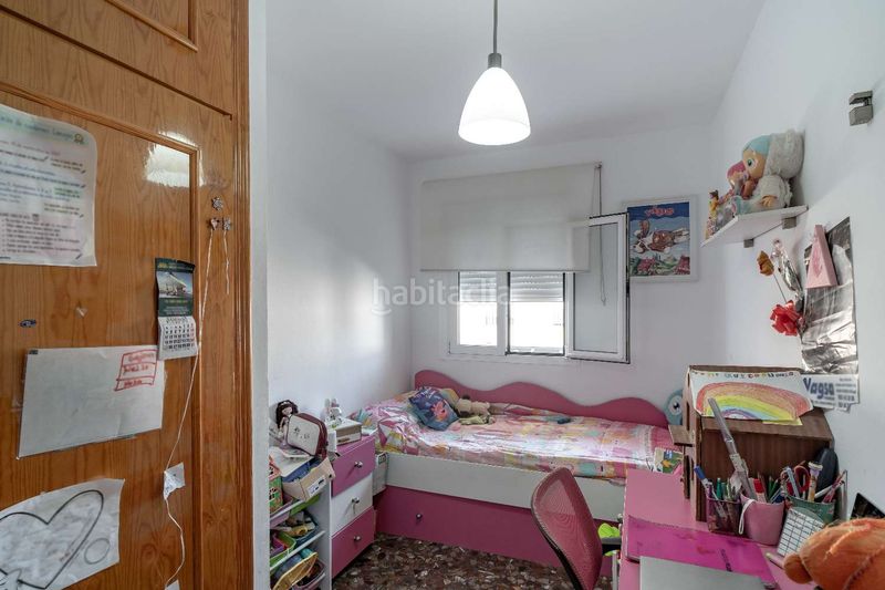 Foto f84ac9a6-ae9a-47f0-84a8-182a332353ef. Xalet amb aparcament a Hispanidad - Vivar Téllez Vélez - Málaga