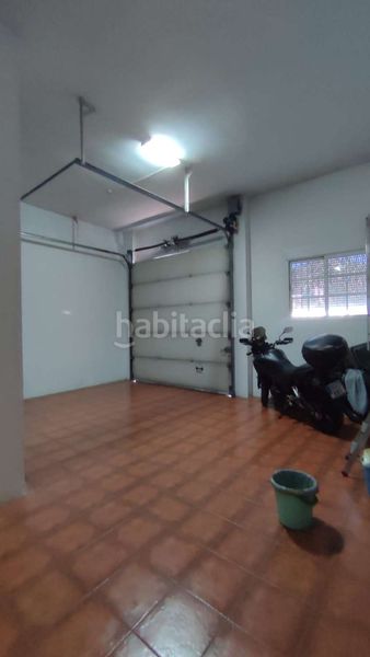 Foto 2b5bd150-e3fc-4490-b701-7d8b5da7efe0. Maison avec parking dans Algarrobo pueblo Algarrobo